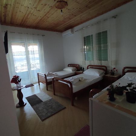 Dino Guest House Gjirokastër 외부 사진