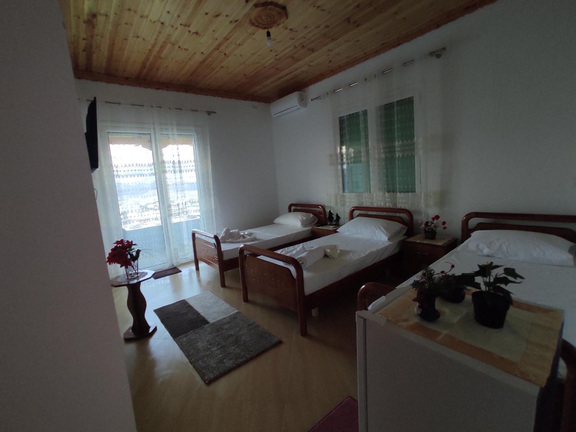 Dino Guest House Gjirokastër 외부 사진