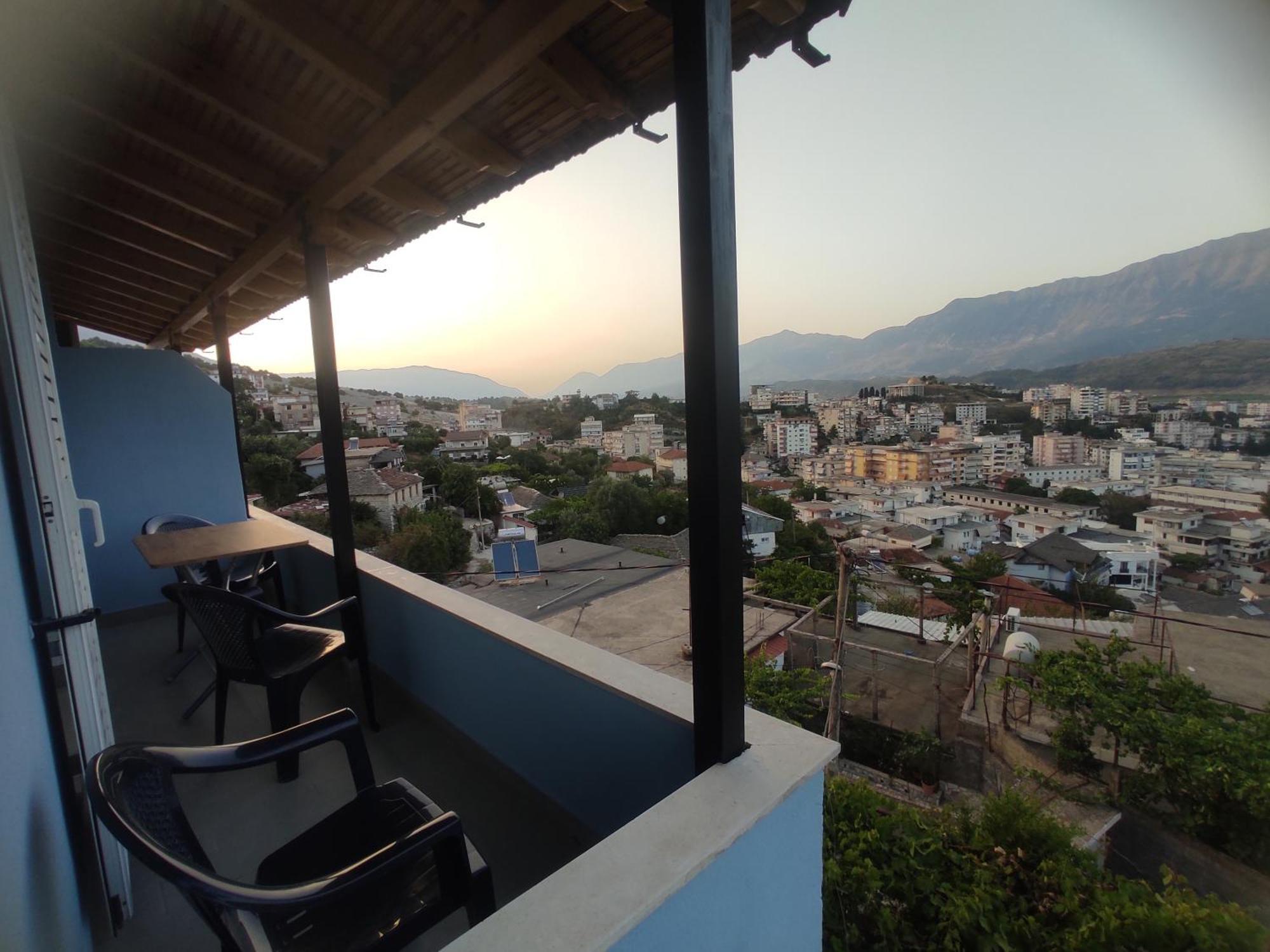 Dino Guest House Gjirokastër 외부 사진