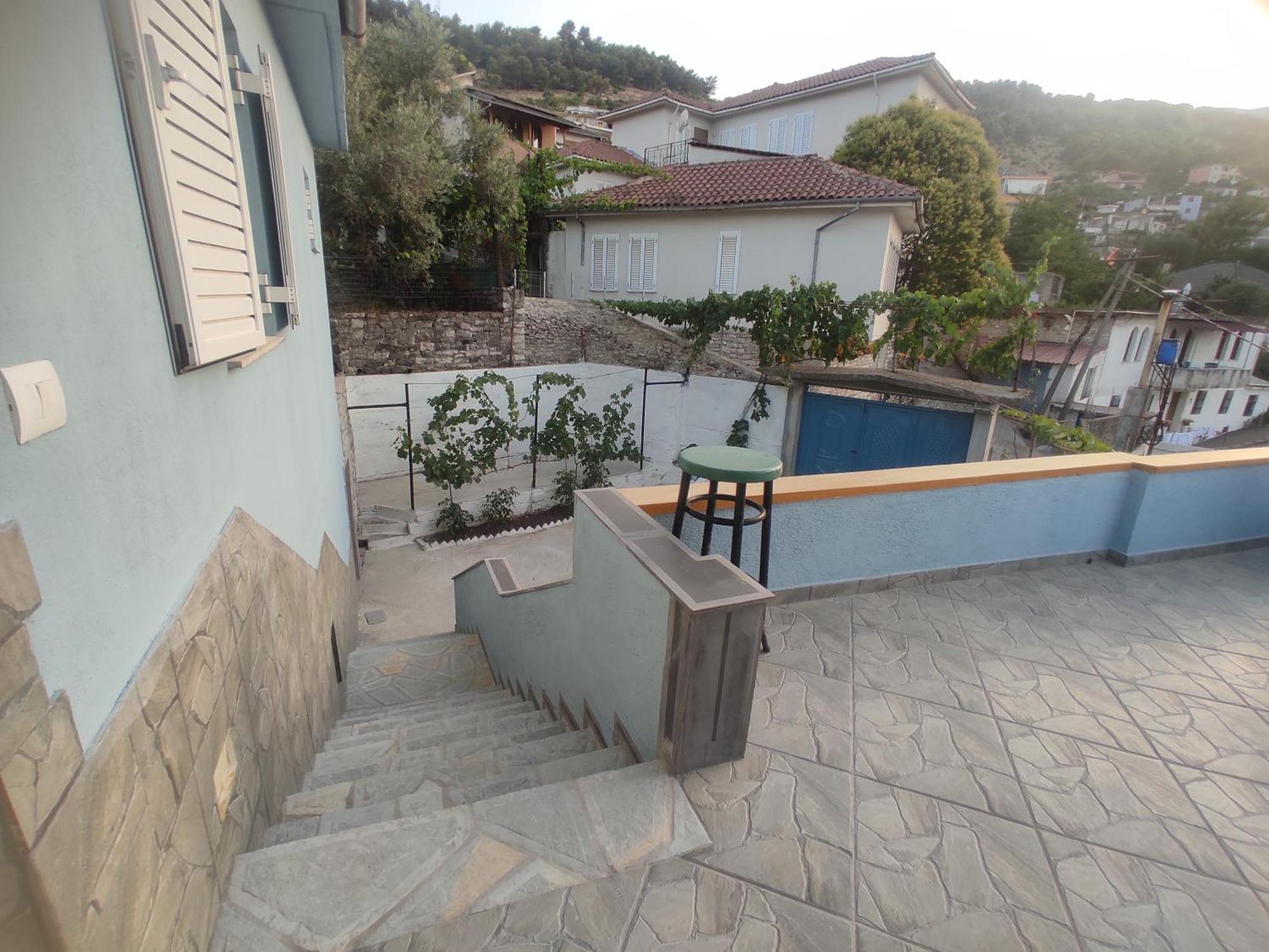 Dino Guest House Gjirokastër 외부 사진